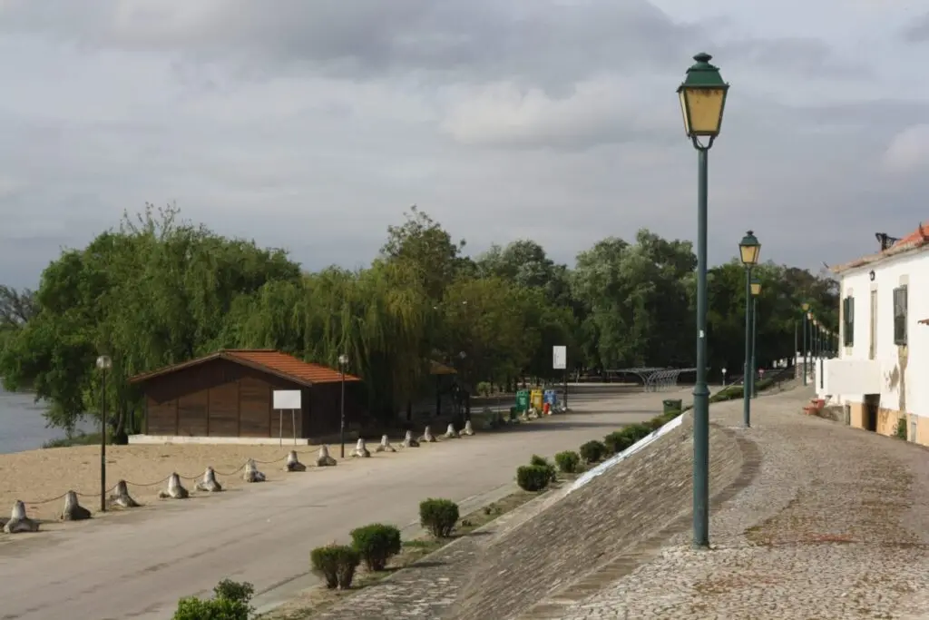 Reabilitação do sistema de diques de Valada avança segunda-feira