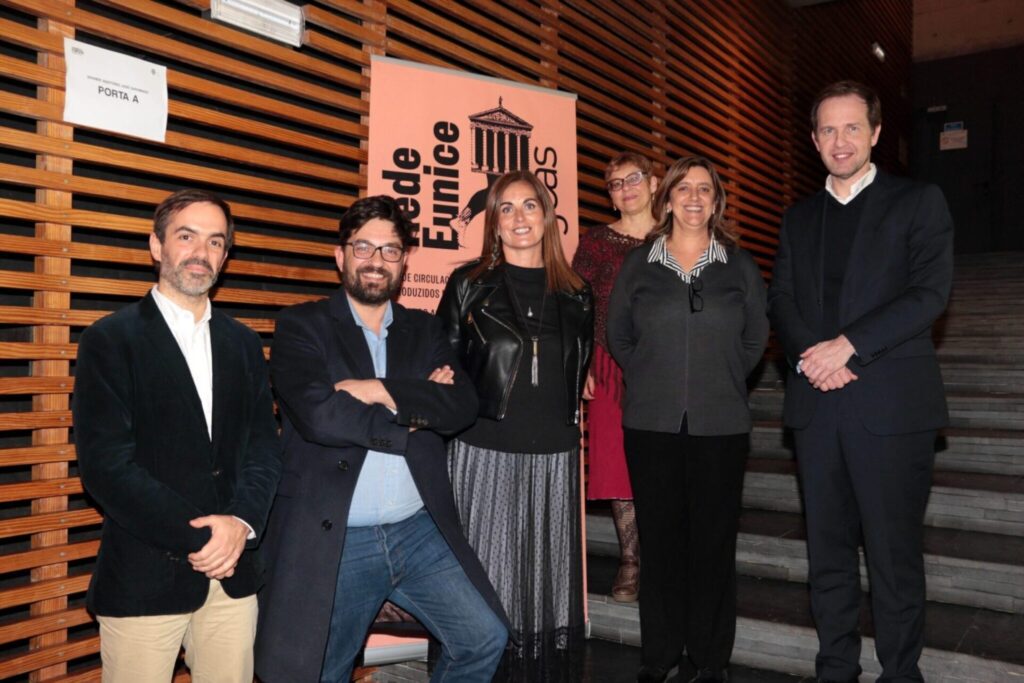 Casa cheia para a peça de teatro “Um outro fim para a menina Júlia” no Cartaxo