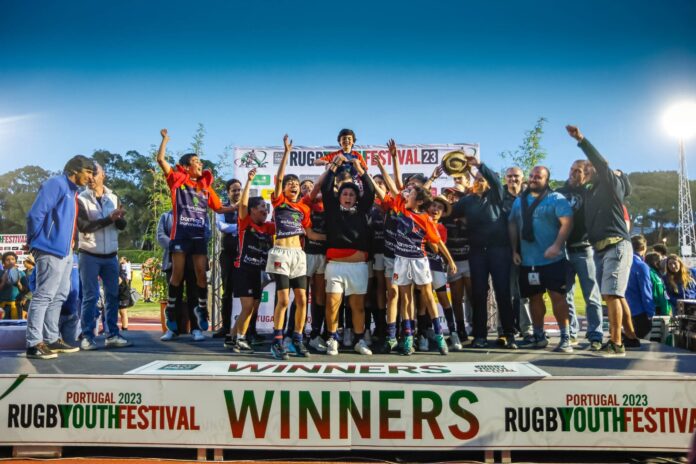 Rugby Santarém conquista taça no youth festival