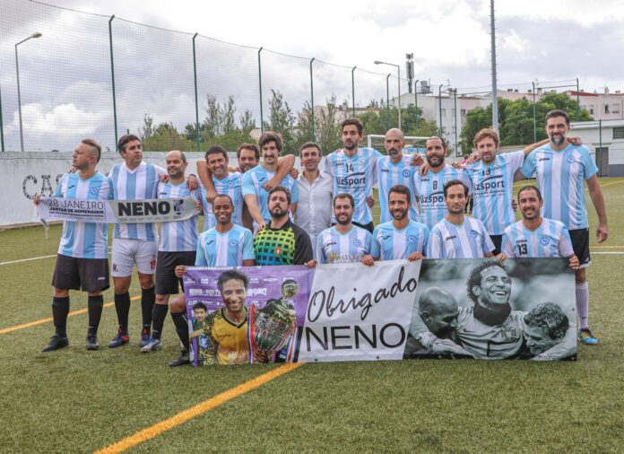 A equipa que juntou Vitória Clube de Santarém e Devotos de Neno. Foto: Arnaldo Amador